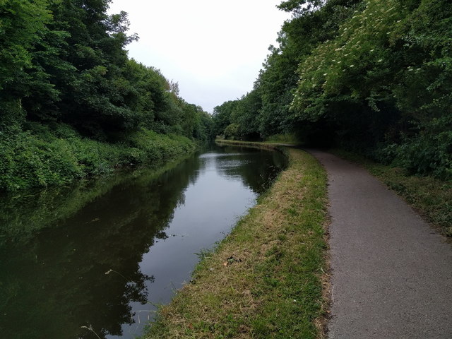 Footpath next to the canal