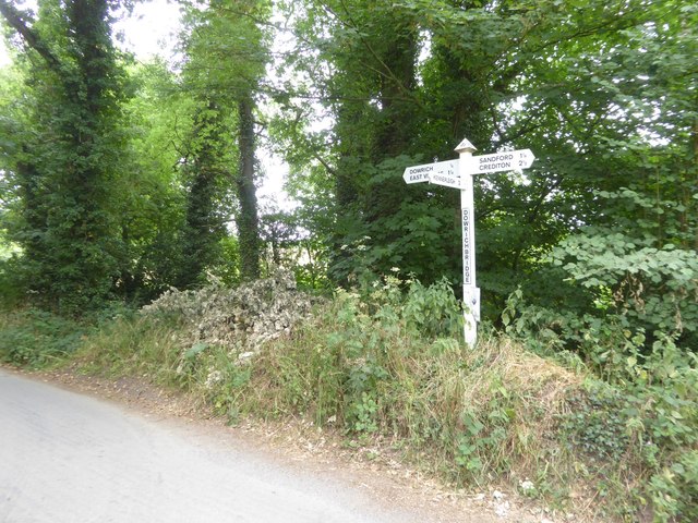 Signpost near Dowrich Bridge