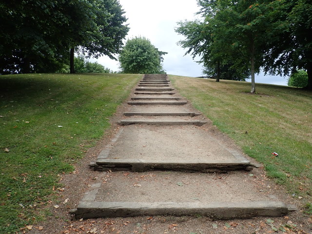 Steps leading up the hill at Ice House Hill Park
