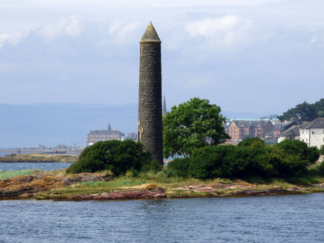 The Pencil monument, Largs © Thomas Nugent :: Geograph Britain and Ireland