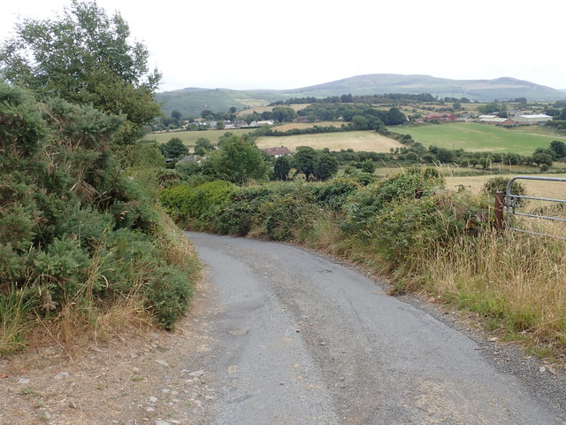 View eastwards towards a bend in the Molly Road
