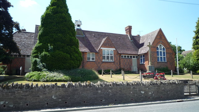 Pembridge Primary School © Fabian Musto :: Geograph Britain and Ireland