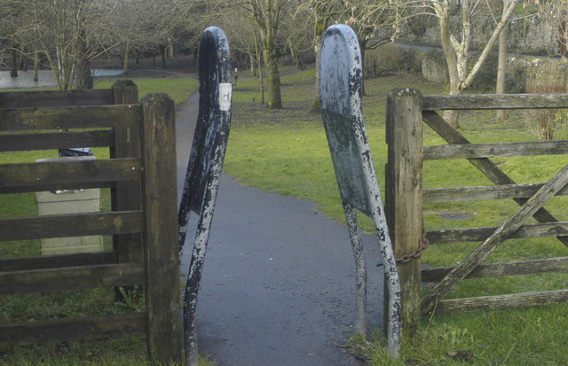 Jubilee Park Entrance Gate, Chipping Sodbury, Gloucestershire 2014