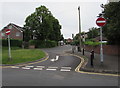 SU4766 : No Entry signs facing Station Road, Newbury by Jaggery