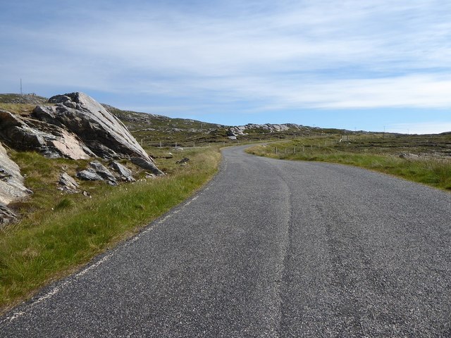 Minor road from Aird Uig to the B8011