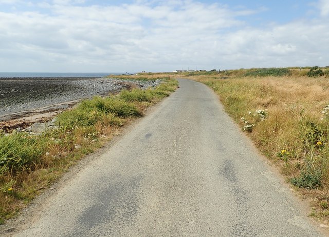 The coastal road south-west of Ballagan Point