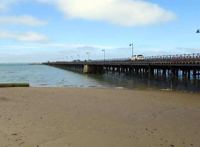 Ryde Pier and beach