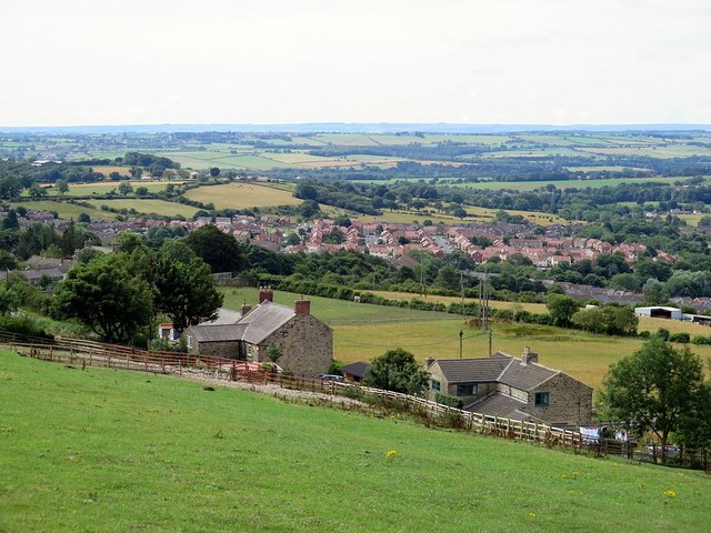 Houses at Low Dowfold at top of Church Hill