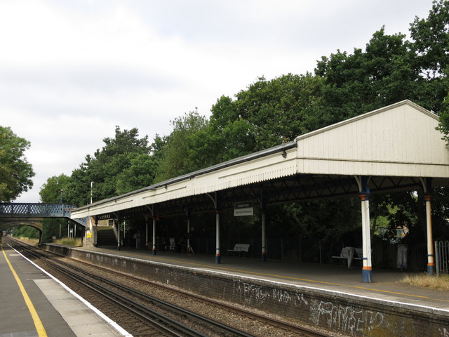 Kempton Park station (2)