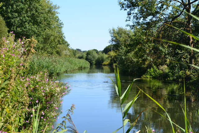 Kennet and Avon Canal east of Newbury