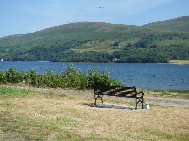 Memorial bench by the A886 Rhubodach Road