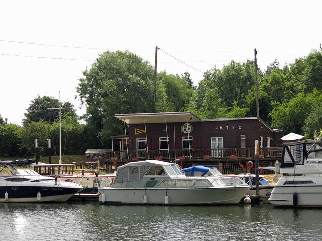 middle thames yacht club