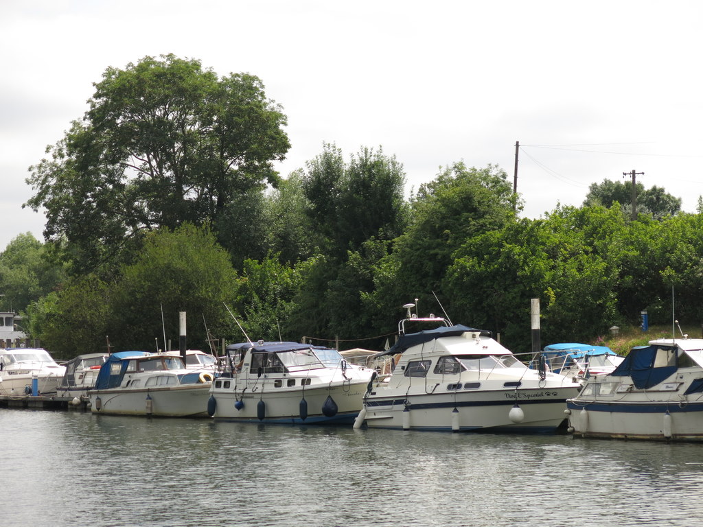 middle thames yacht club