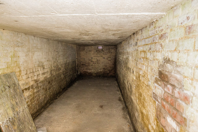 WWII Cheshire: defences of the Wirral, RAF Hooton Park air raid shelter (3)