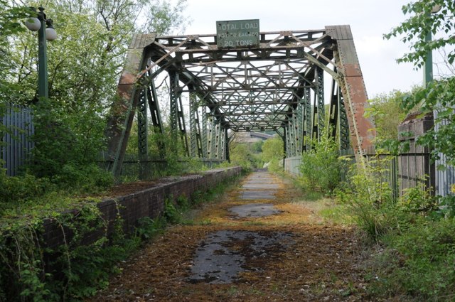Disused bridge over the River Severn
