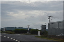 S3338 : Statue, R690 / R692 junction by N Chadwick