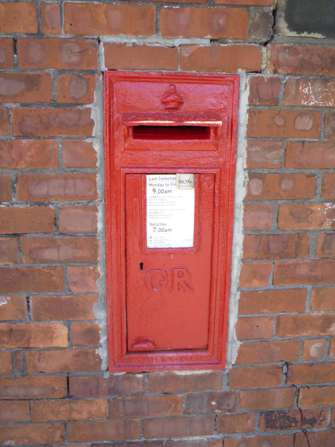 George V postbox on Park Avenue, Sunderland