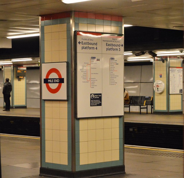 Mile End Station Zone Mile End Underground Station © N Chadwick Cc-By-Sa/2.0 :: Geograph Britain  And Ireland