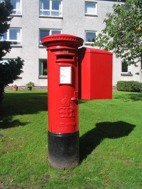 Edward VIII postbox, Sinclair Street