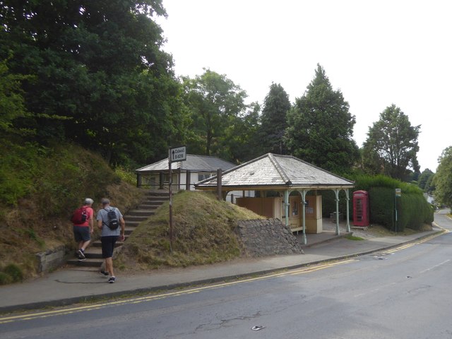 Memorial shelter, Wyche Cutting © David Smith cc-by-sa/2.0 :: Geograph ...