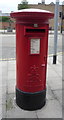 NZ2129 : Elizabeth II postbox on the Princes Street, Bishop Auckland by JThomas