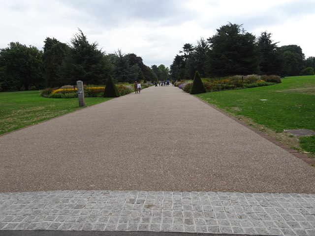 The Great Broad Walk flower borders, Kew Gardens