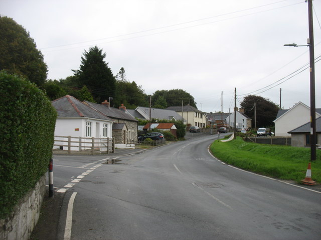 The B4459 in Talgarreg © David Purchase cc-by-sa/2.0 :: Geograph ...