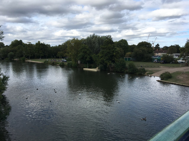 The Thames from Donnington Bridge