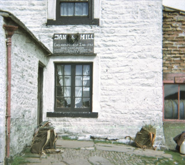 Tan Hill Inn (1970)