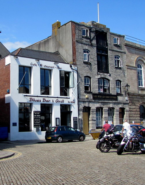 Bar & Grill, Barbican, Plymouth © Jaggery cc-by-sa/2.0 :: Geograph Britain Ireland
