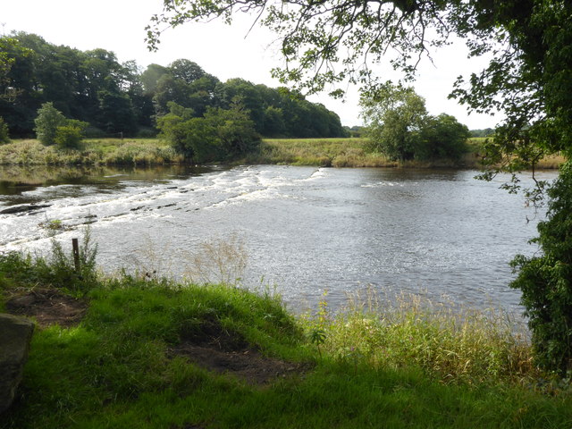 Jumbles Rocks and the River Ribble © Marathon :: Geograph Britain and ...