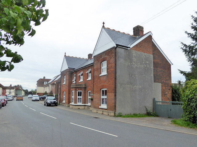 Former Three Cups Inn, Great Oakley © Robin Webster cc-by-sa/ ::  Geograph Britain and Ireland