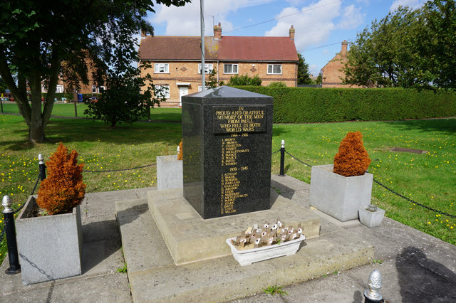 Paull war memorial, Town End Road, Paull