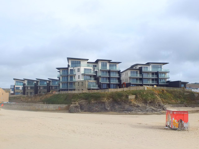 Holiday Apartments Overlooking Perran Sands