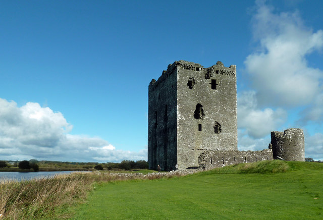 Threave Castle and Fortifications