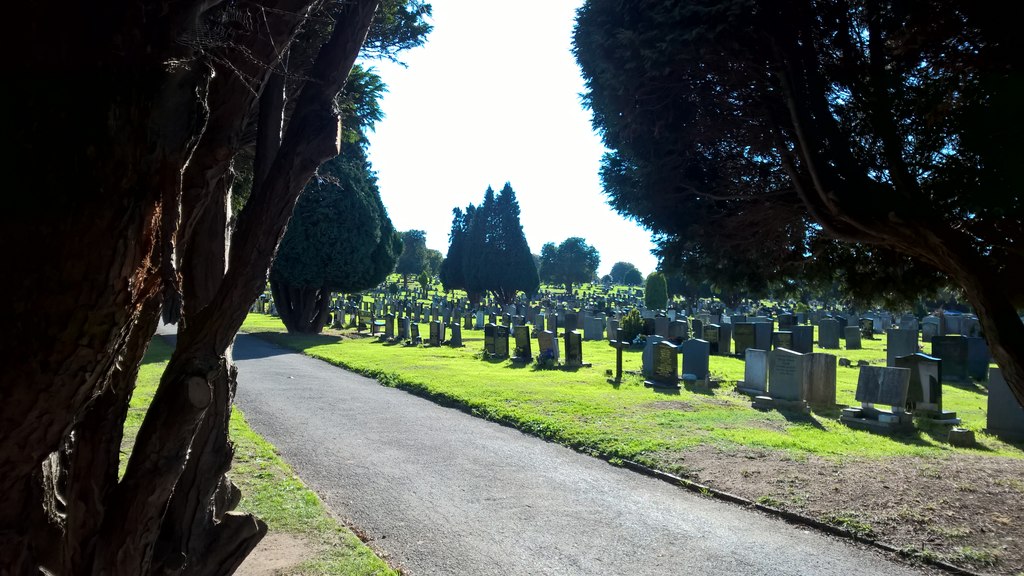 Nottingham Southern Cemetery, Wilford... © Chris Morgan cc-by-sa/2.0 ...