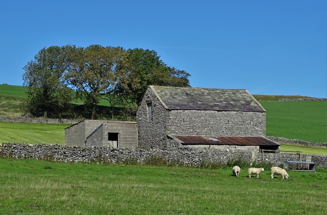 Barn near Wheston House Farm