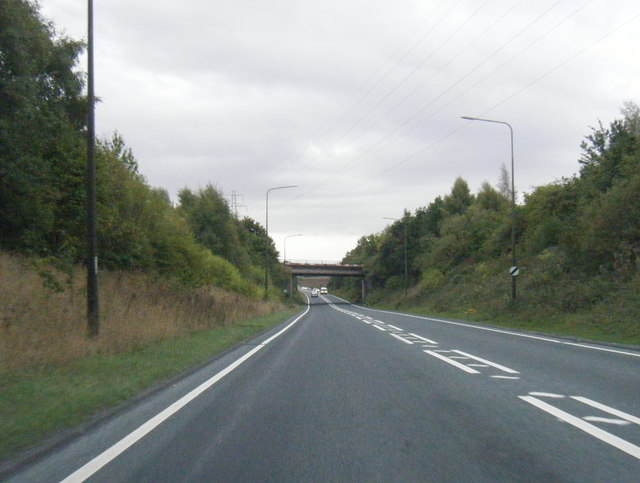 A164 nears West Ella Road overbridge