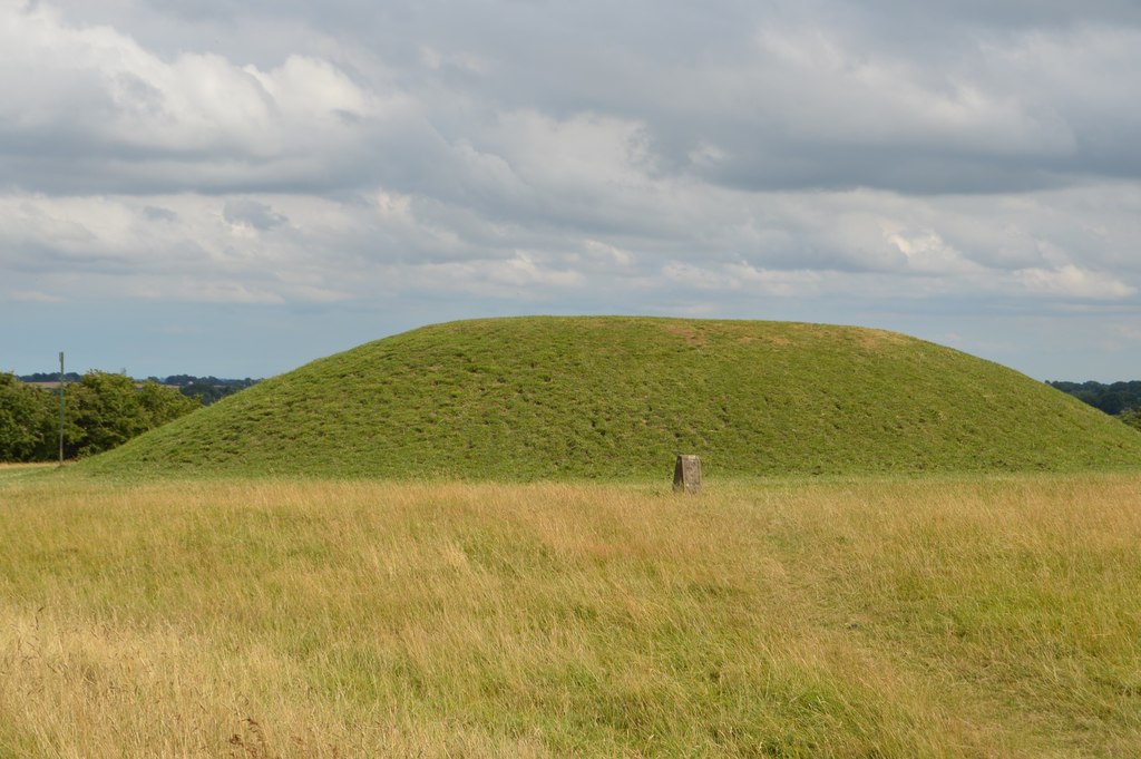 Mound of the Hostages © N Chadwick :: Geograph Ireland