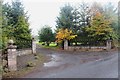 NN8815 : Entrance to Preston Park by Alan Reid