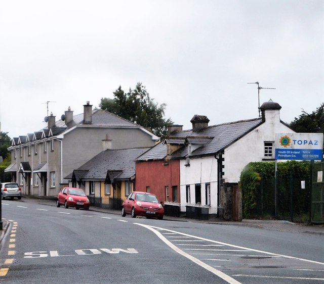 Convent St, R634, Tallow © N Chadwick cc-by-sa/2.0 :: Geograph Ireland