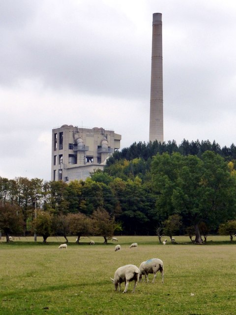 Sheep grazing below Hope Cement Works