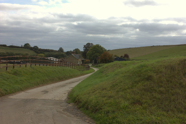 Road to Coombe Farm