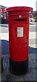 SD9005 : Elizabeth II postbox on Middleton Road, Chadderton by JThomas