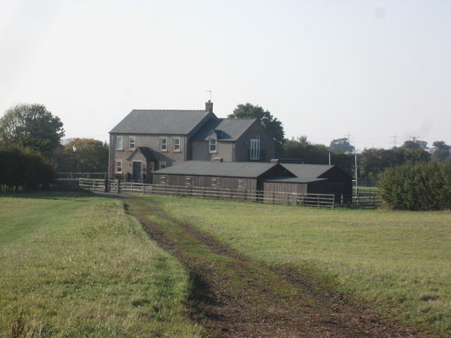 Track towards Thornton Lodge Farm