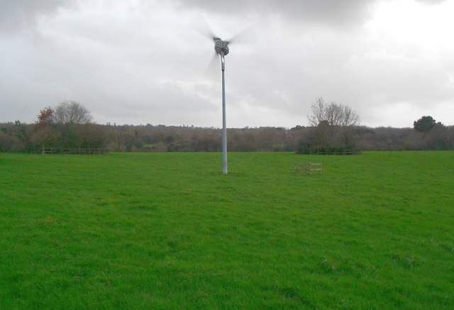 Itchen Valley Country Park: Wind turbine