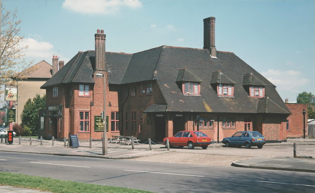 The Whittington Pinner Carl Grove cc by sa 2.0 Geograph