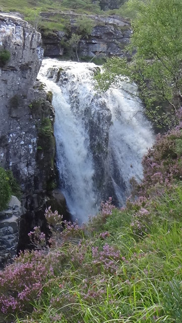 The upper fall in the Ardessie River