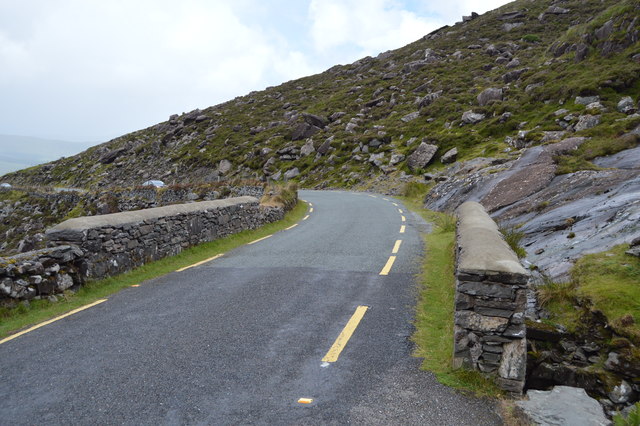 R560 descending the Connor Pass