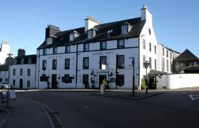 George Hotel, Inveraray © Richard Sutcliffe cc-by-sa/2.0 :: Geograph ...